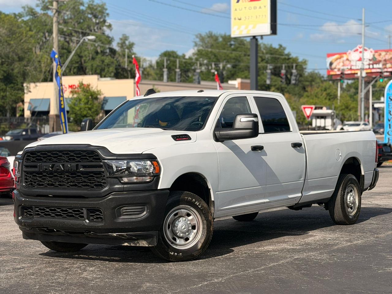 RAM 2500 Tradesman Crew Cab LWB 2WD 2024