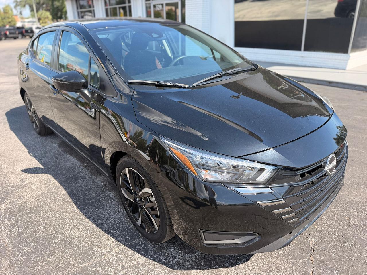 Nissan Versa SR 2025