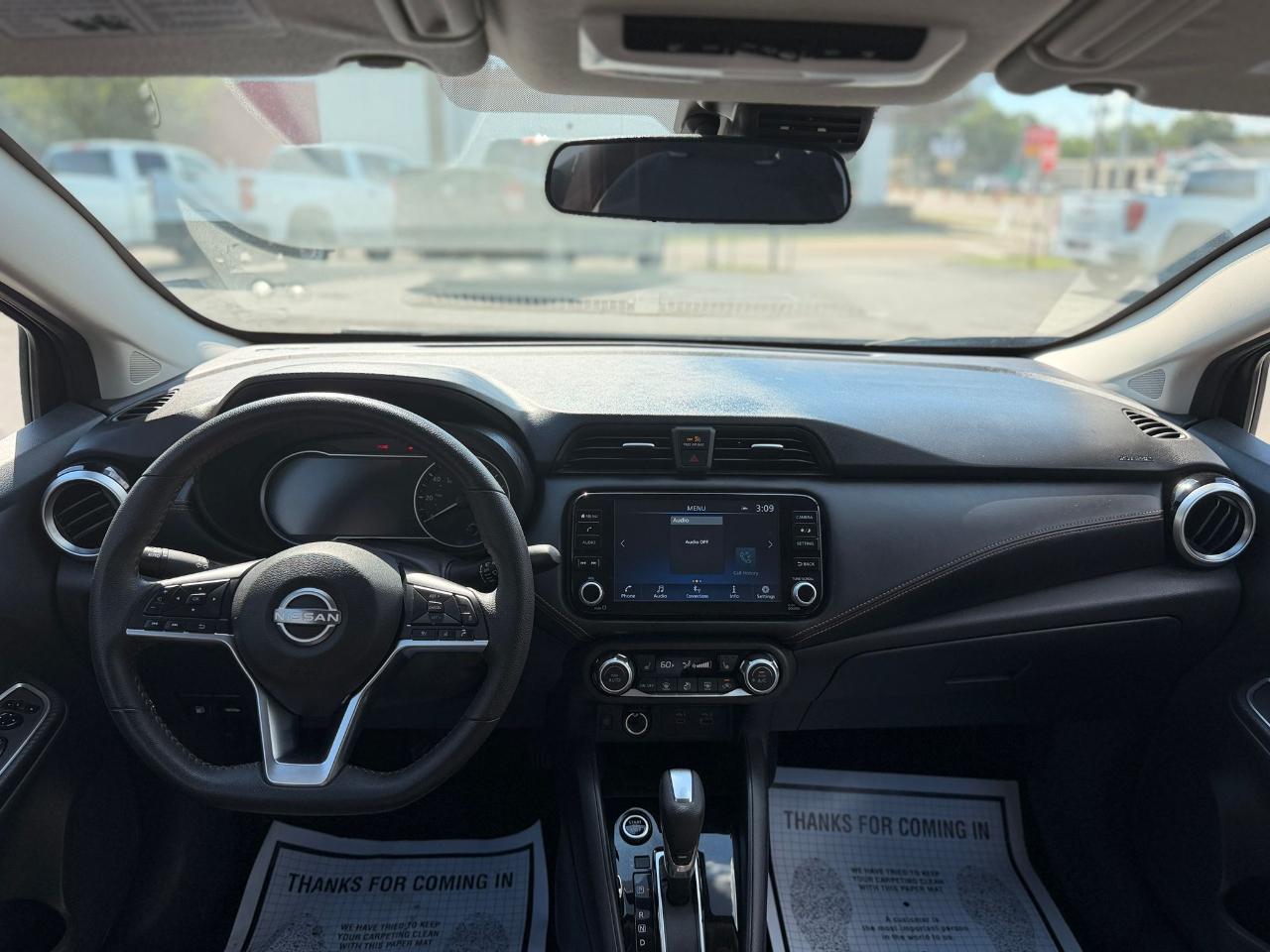 Nissan Versa SR 2025