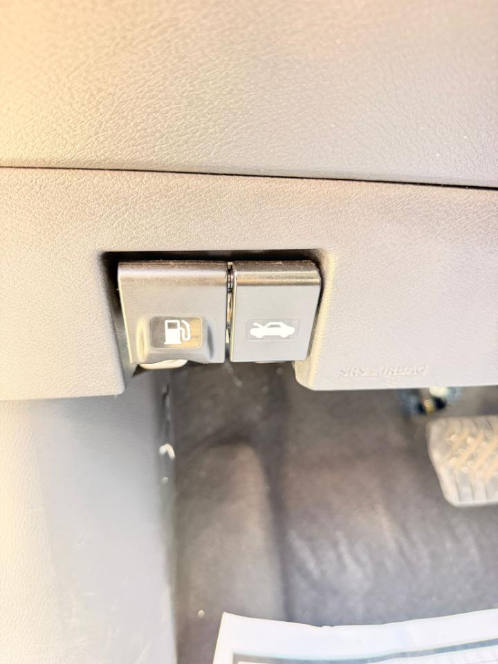 Nissan Versa SR 2025