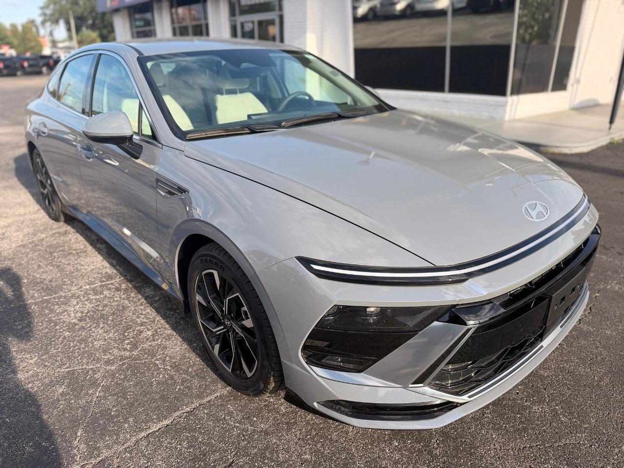 Hyundai Sonata SEL 2025