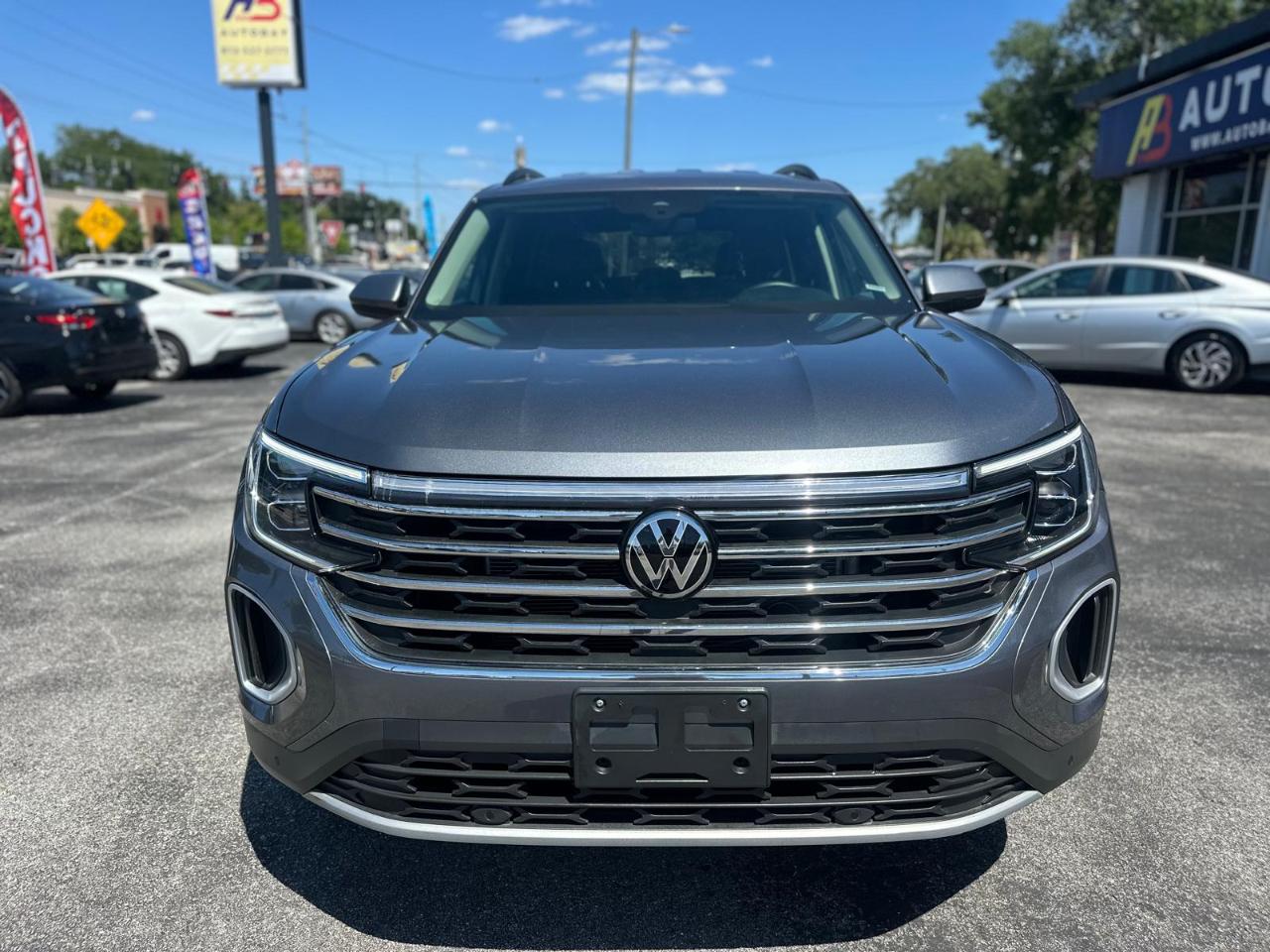 Volkswagen Atlas SE w/Technology 2025