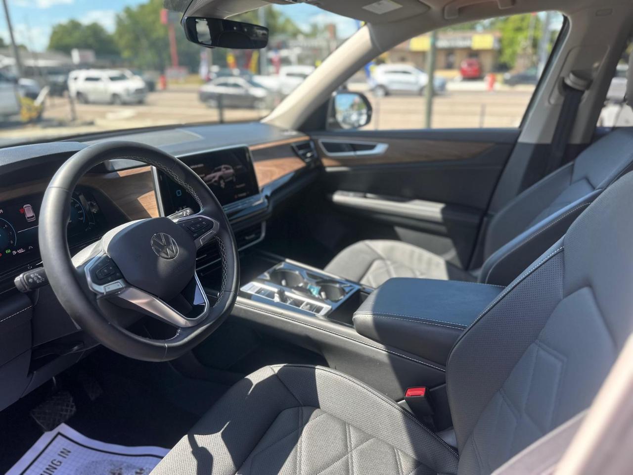 Volkswagen Atlas SE w/Technology 2025