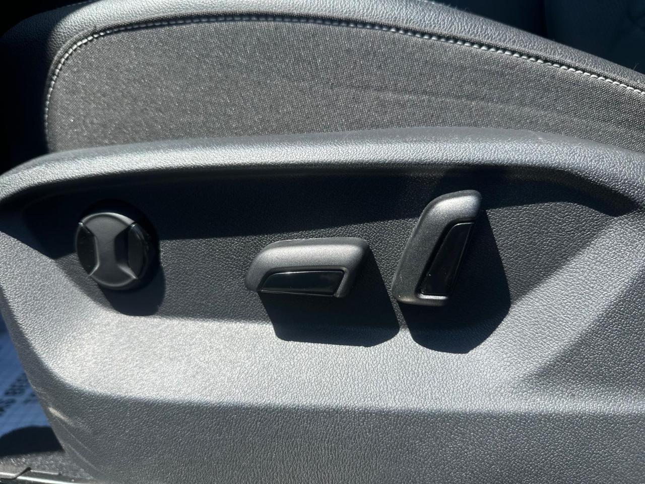 Volkswagen Atlas SE w/Technology 2025