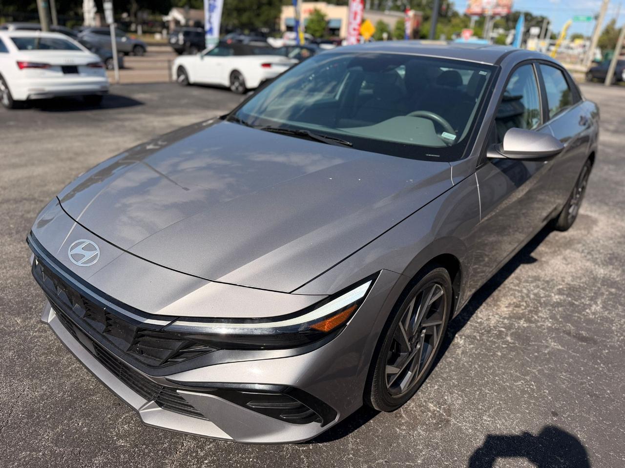 Hyundai Elantra SEL Convenience 2025