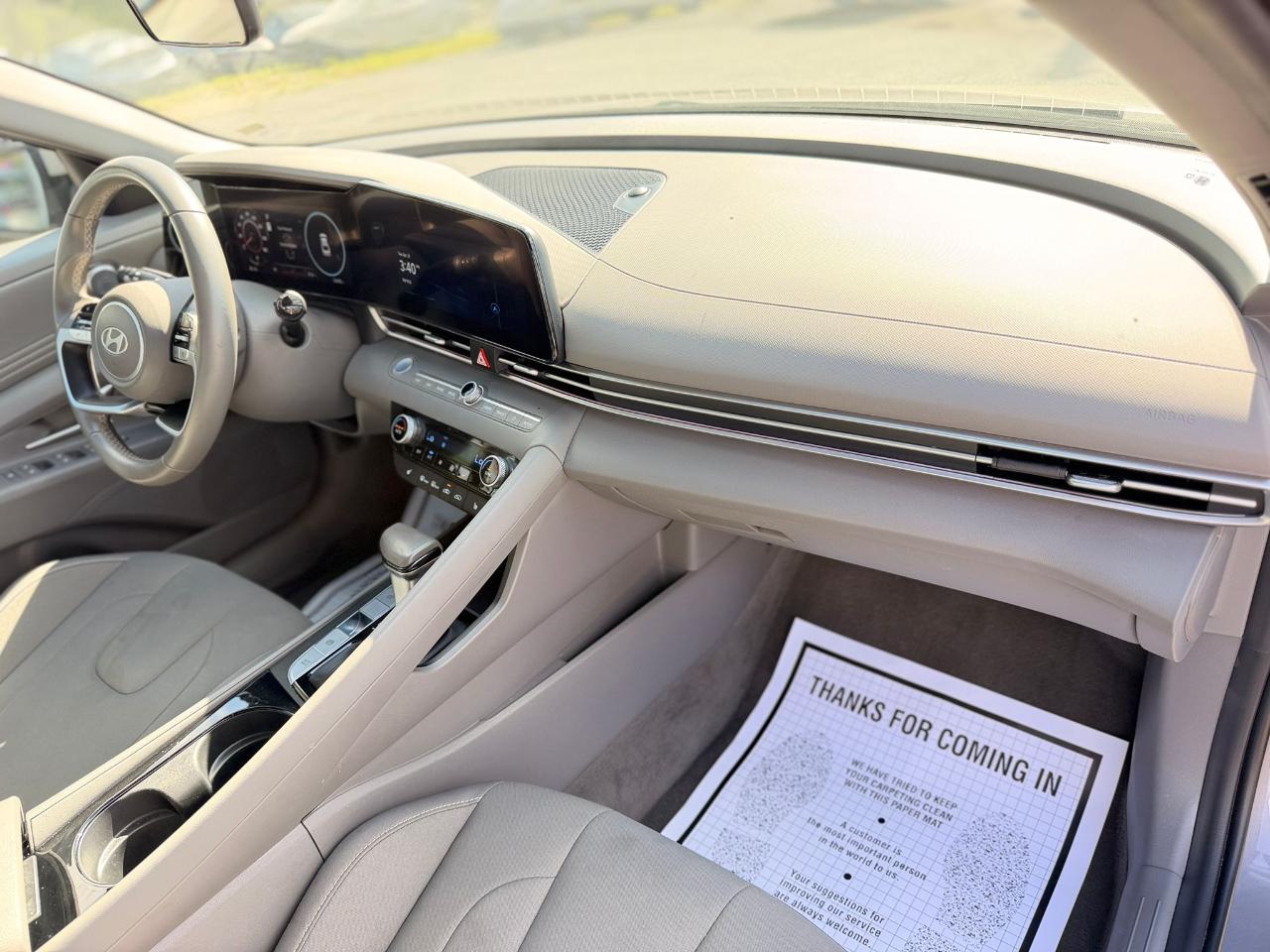 Hyundai Elantra SEL Convenience 2025