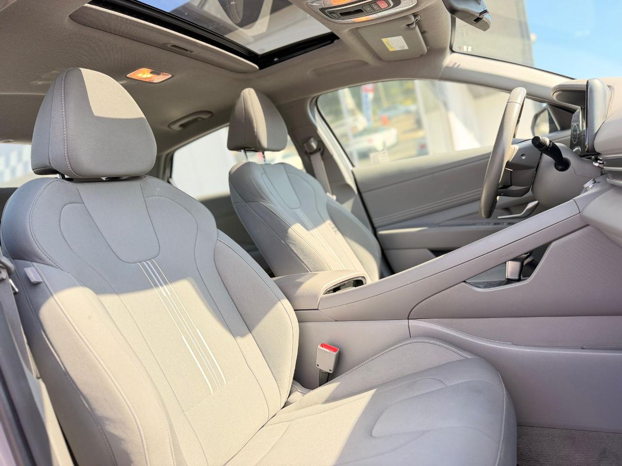 Hyundai Elantra SEL Convenience 2025