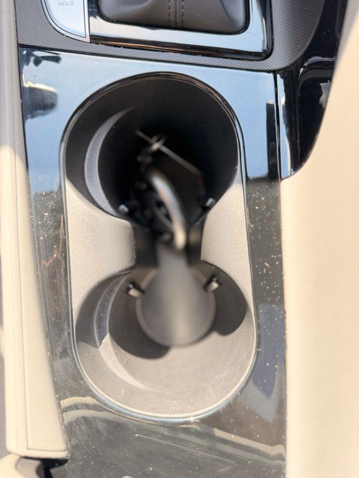 Hyundai Elantra SEL Convenience 2025