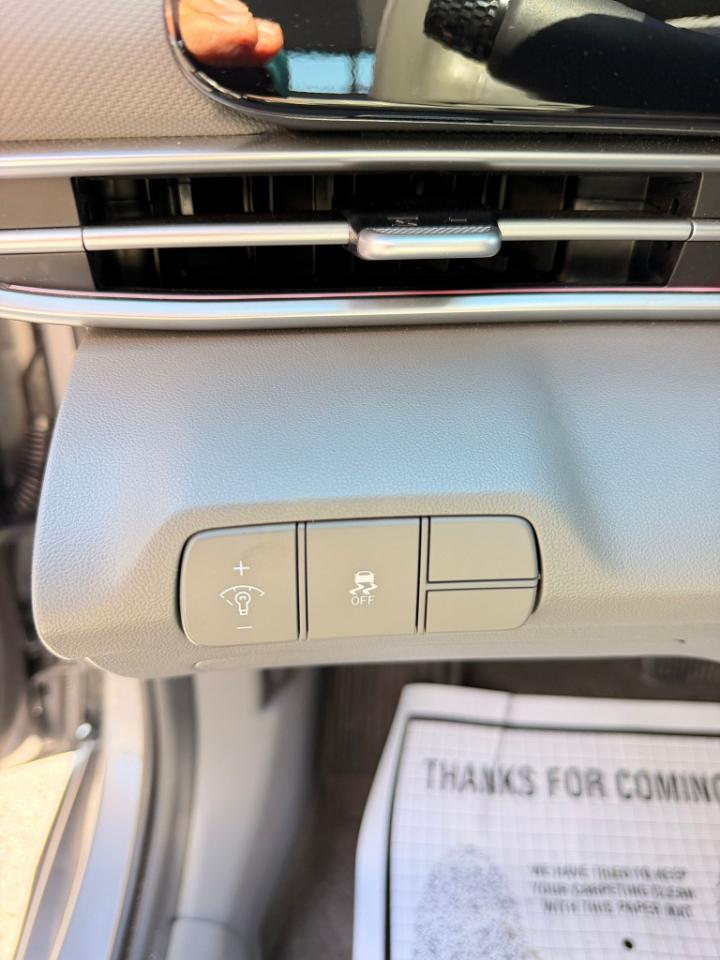 Hyundai Elantra SEL Convenience 2025