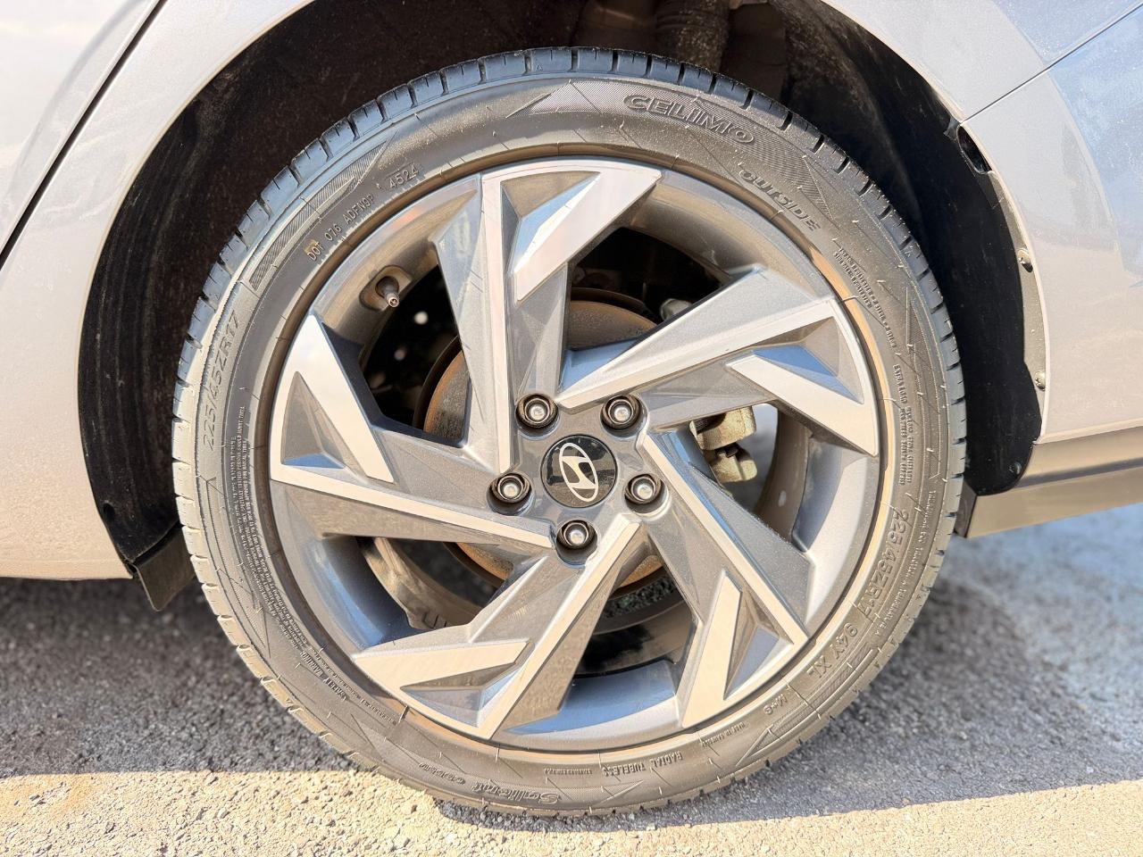 Hyundai Elantra SEL Convenience 2025