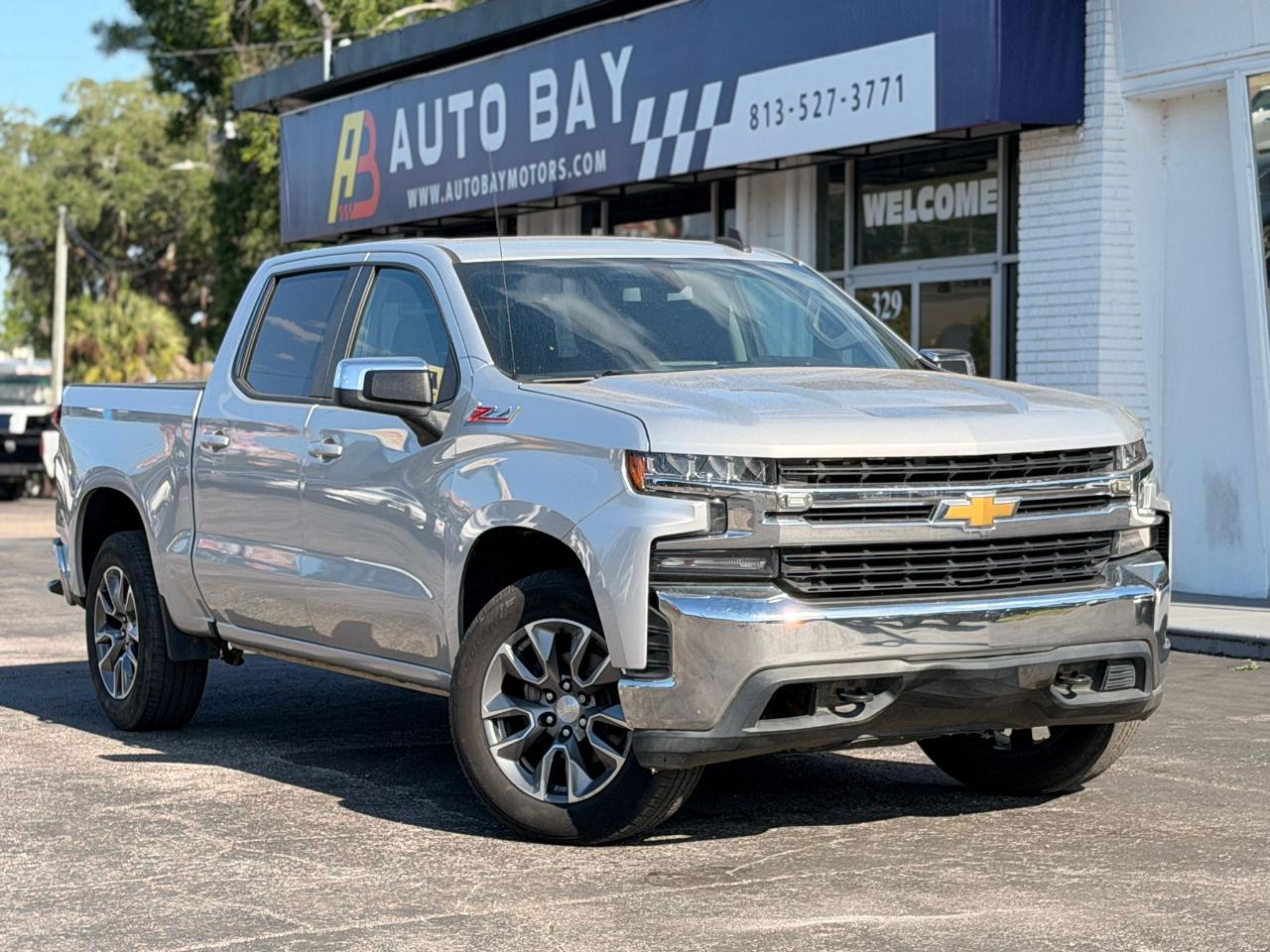 Chevrolet Silverado 1500 LT Crew Cab 4WD 2021