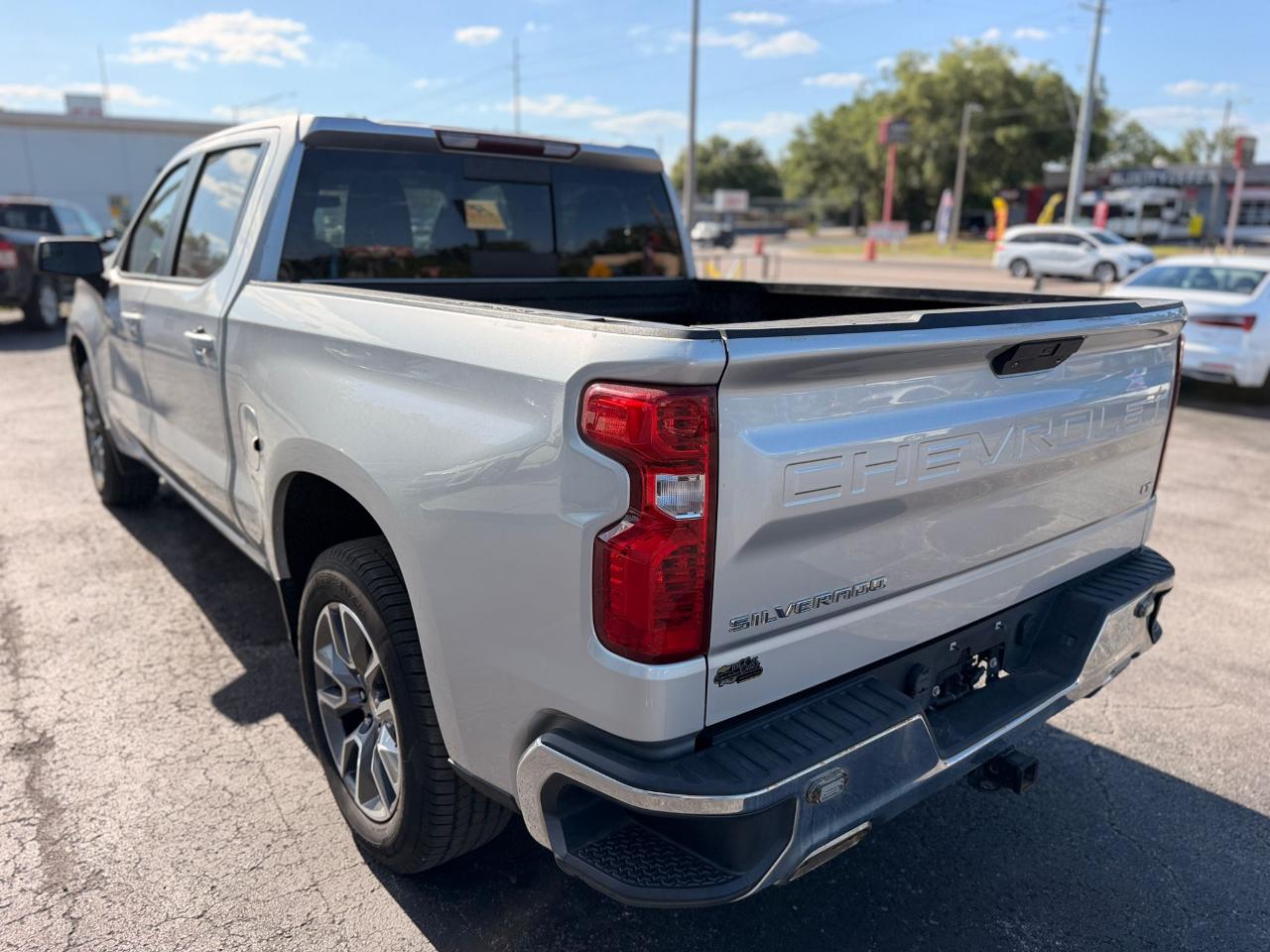 Chevrolet Silverado 1500 LT Crew Cab 4WD 2021