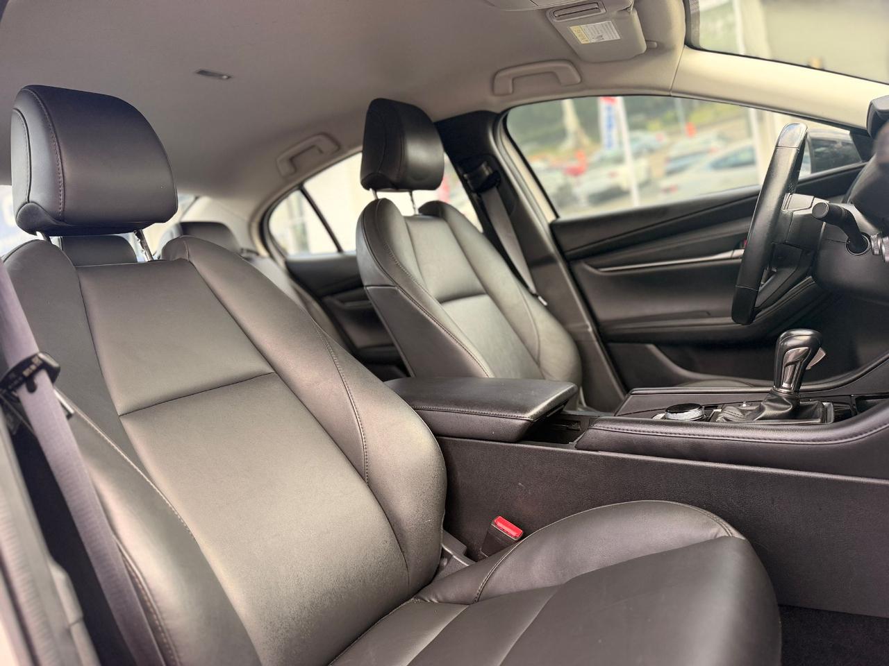 Mazda MAZDA3 2.5 S Select Sport 2024