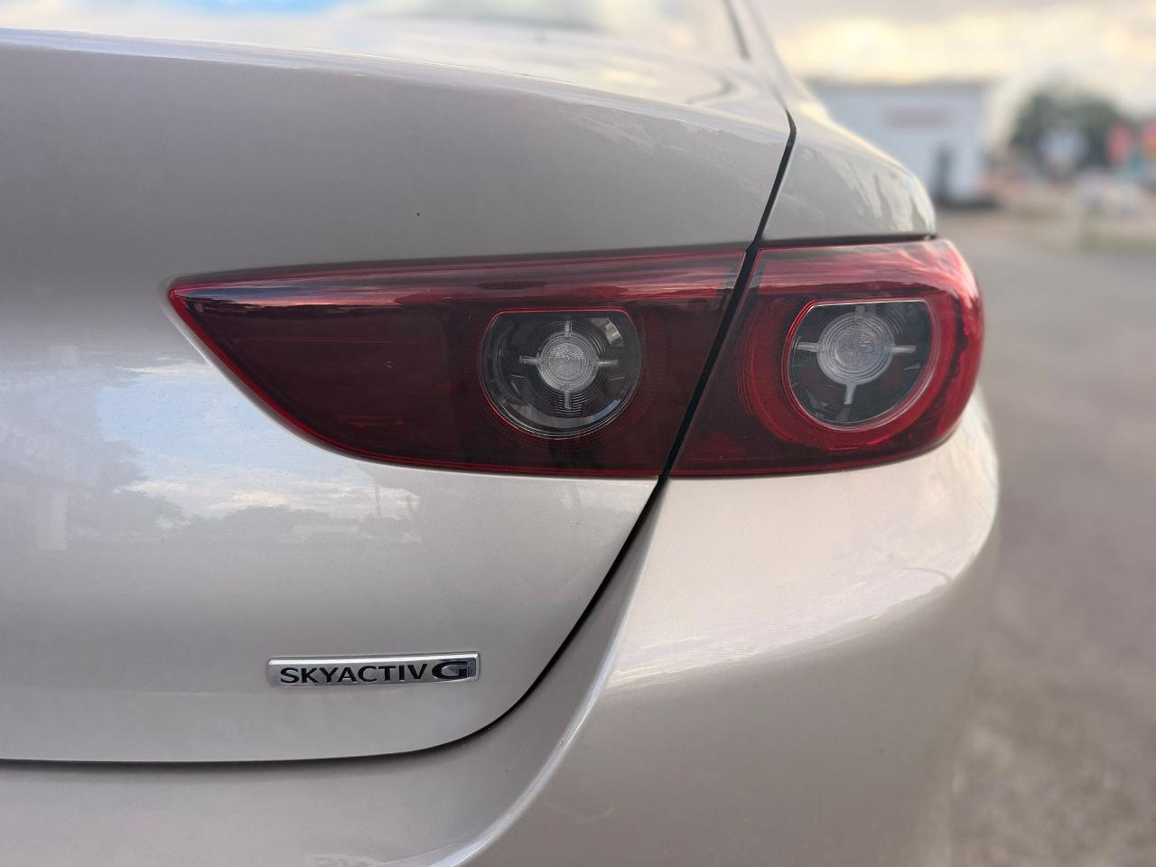 Mazda MAZDA3 2.5 S Select Sport 2024