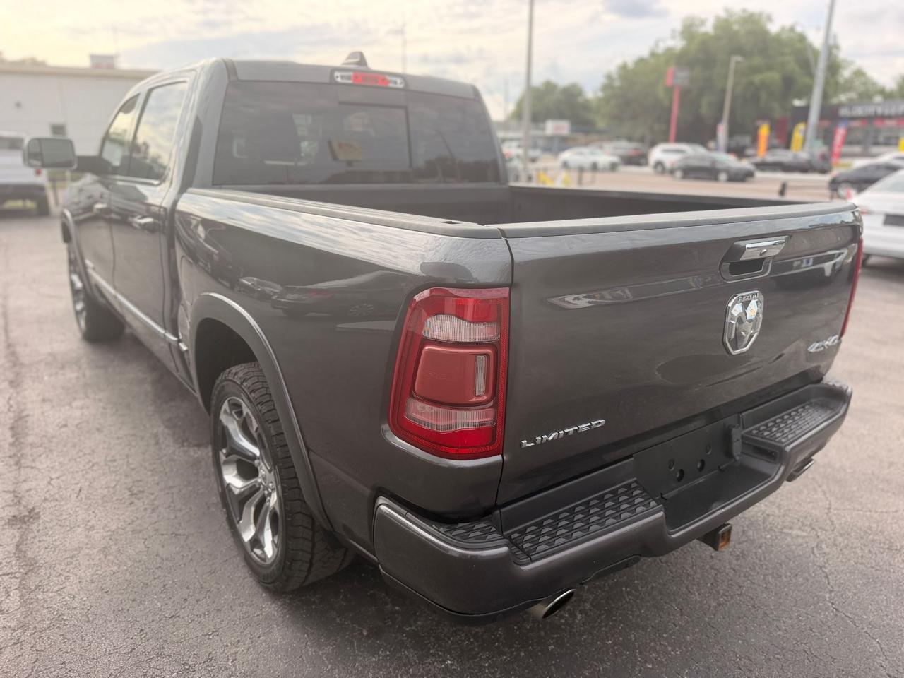 RAM 1500 Limited Crew Cab SWB 4WD 2019