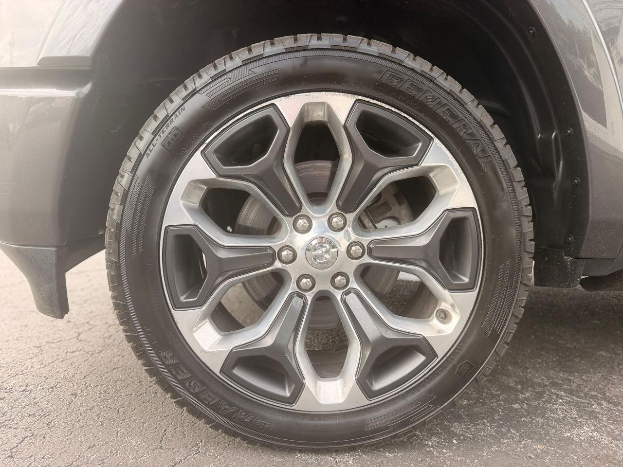 RAM 1500 Limited Crew Cab SWB 4WD 2019