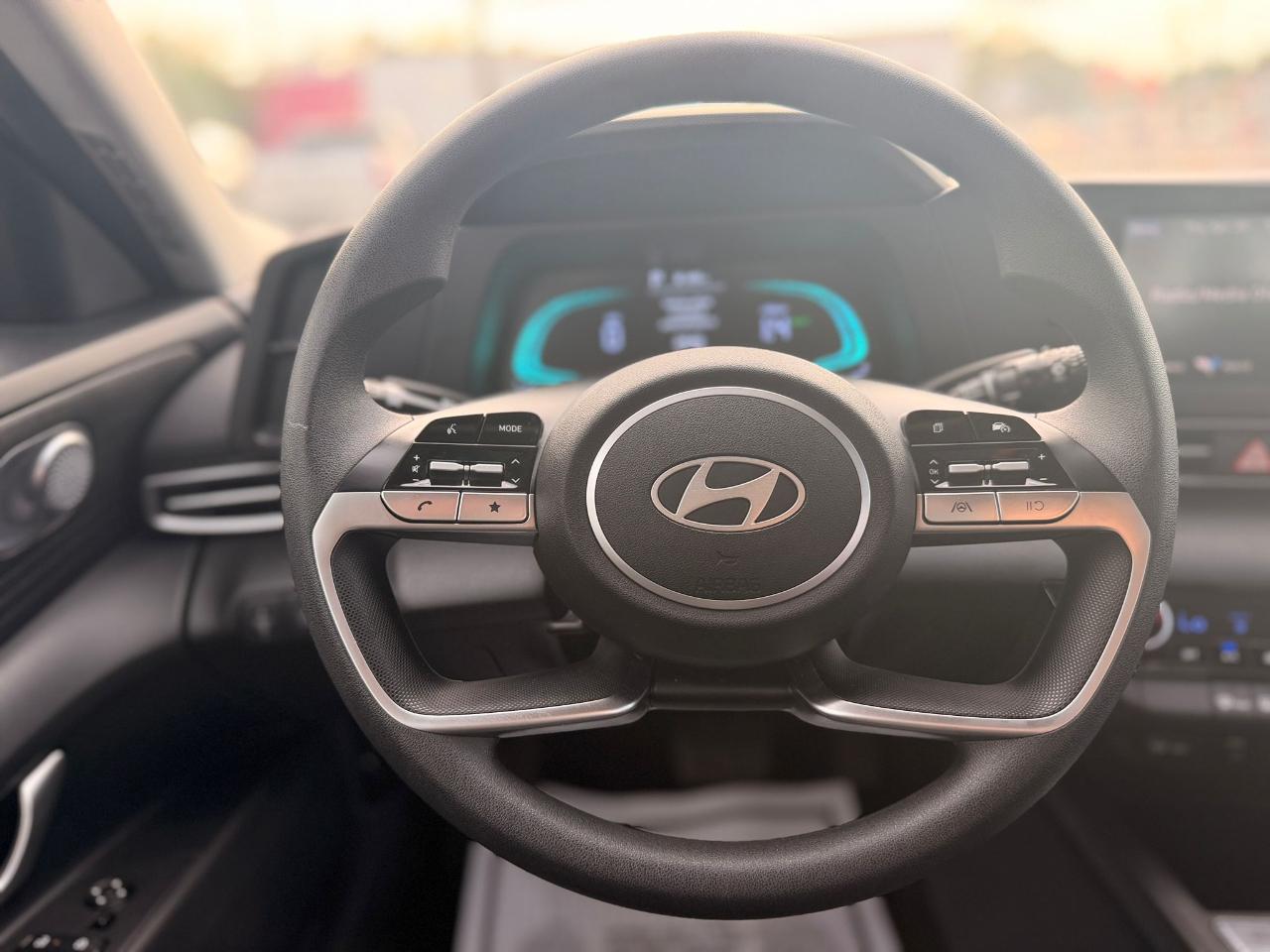 Hyundai Elantra Hybrid Blue 2025