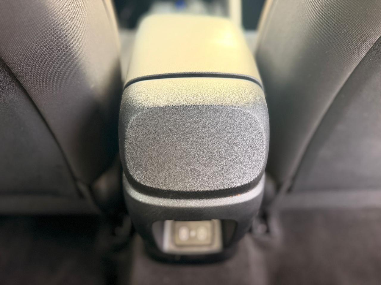 Hyundai Elantra Hybrid Blue 2025