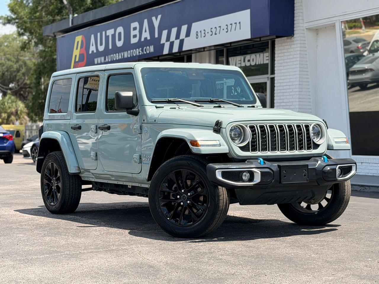 Jeep Wrangler 4xe Sahara 2024