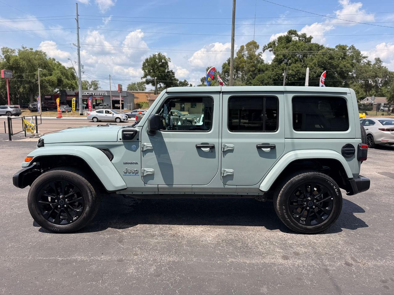 Jeep Wrangler 4xe Sahara 2024