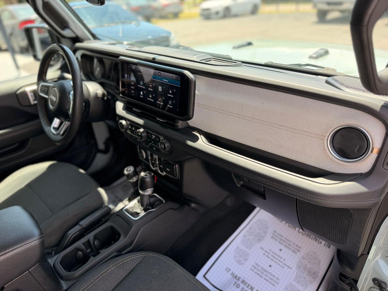 Jeep Wrangler 4xe Sahara 2024