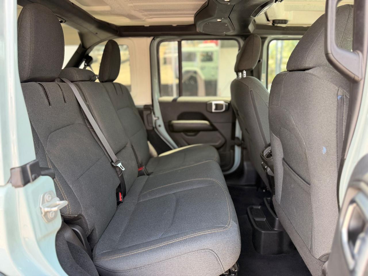 Jeep Wrangler 4xe Sahara 2024