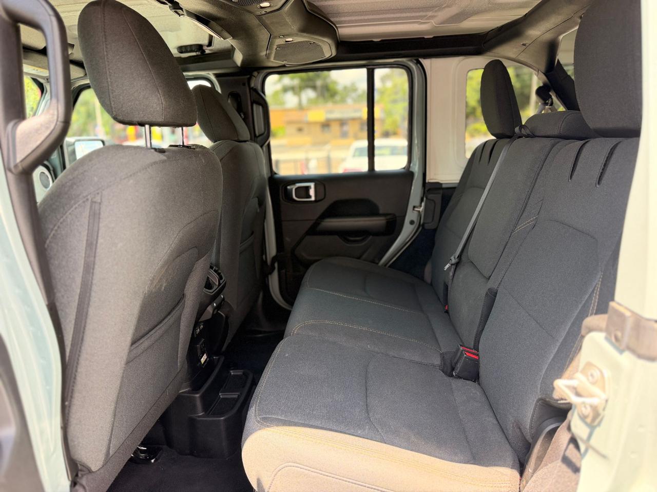 Jeep Wrangler 4xe Sahara 2024