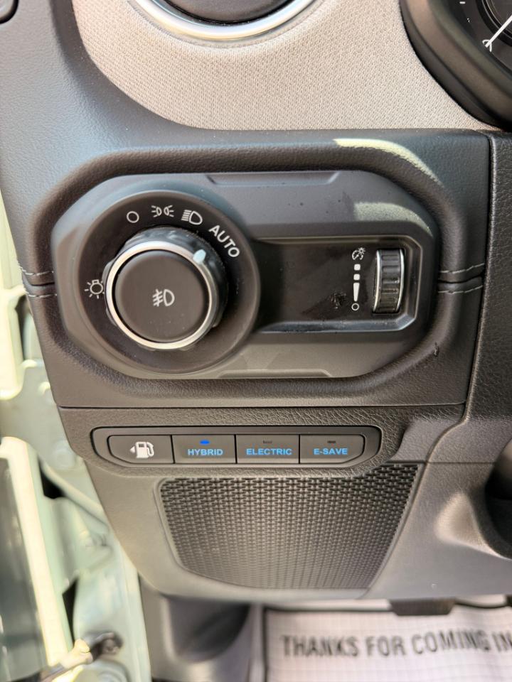 Jeep Wrangler 4xe Sahara 2024