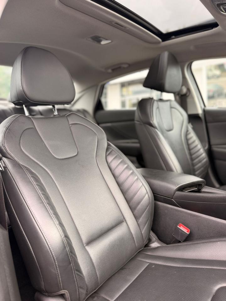Hyundai Elantra Limited 2024