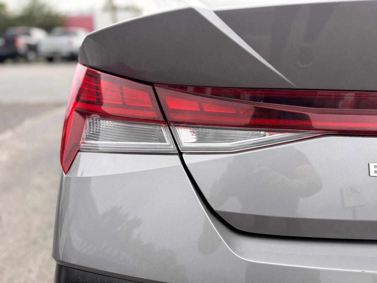 Hyundai Elantra Limited 2024