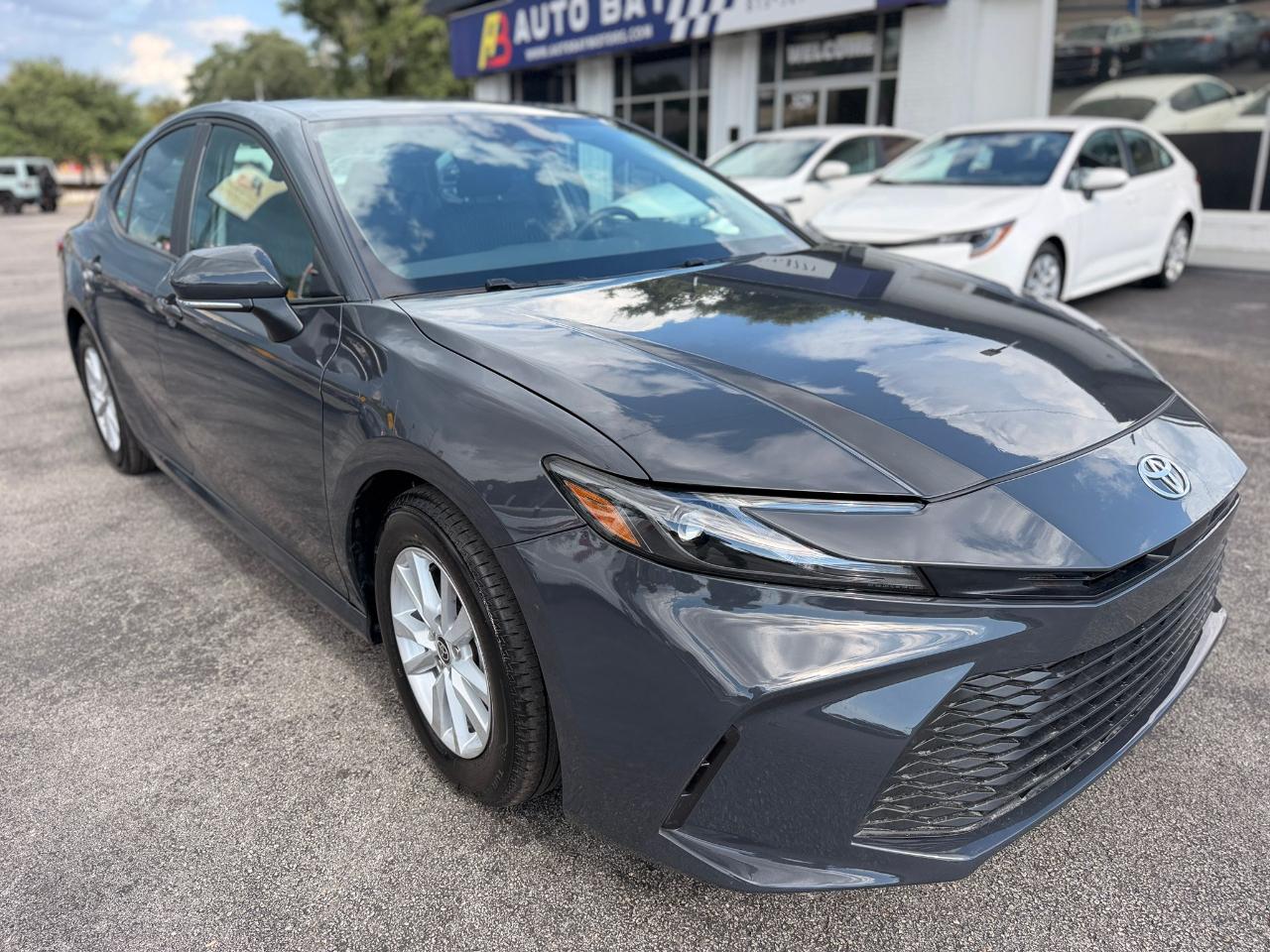 Toyota Camry Hybrid LE 2026