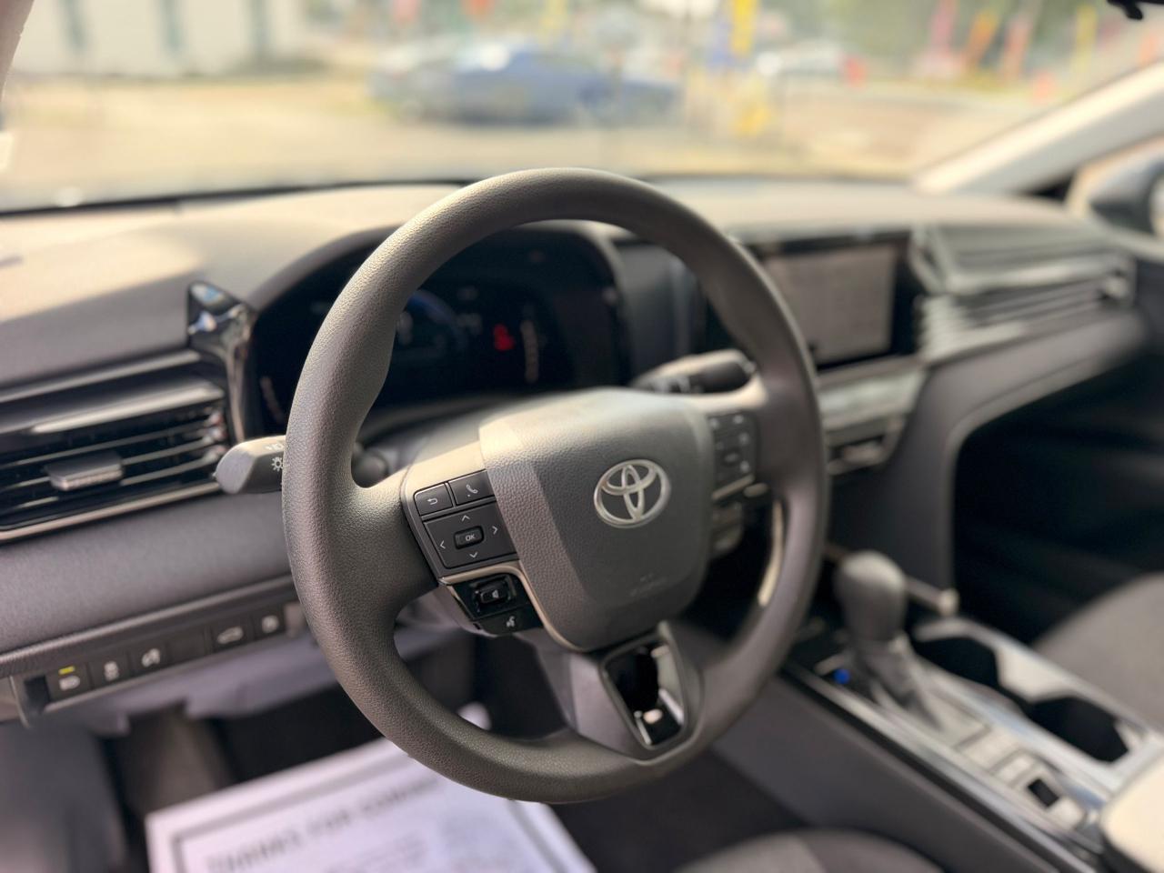 Toyota Camry Hybrid LE 2026