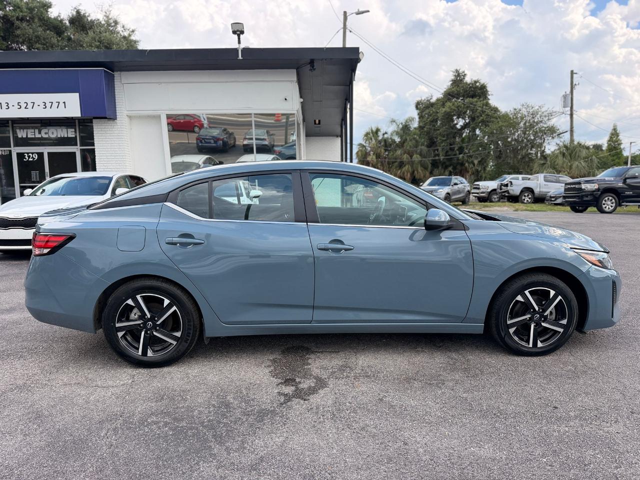 Nissan Sentra SV 2024