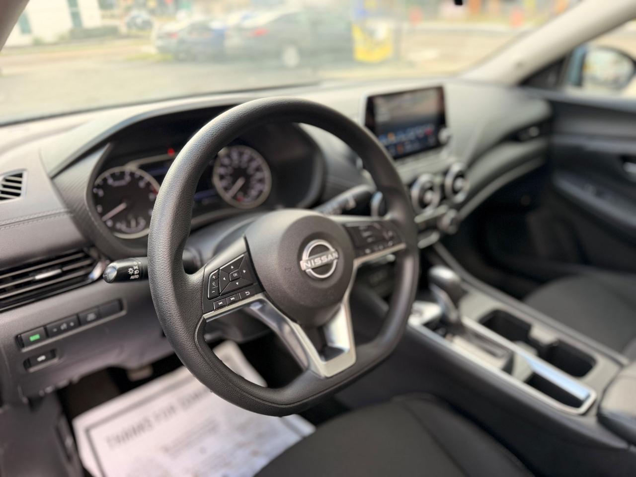 Nissan Sentra SV 2024