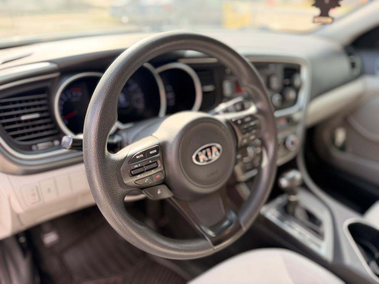 Kia Optima LX 2015