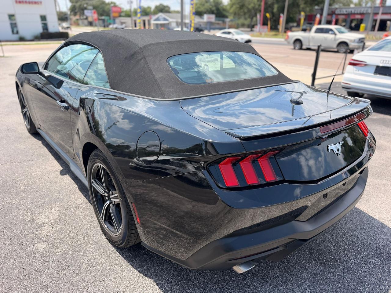 Ford Mustang EcoBoost Premium Convertible 2024