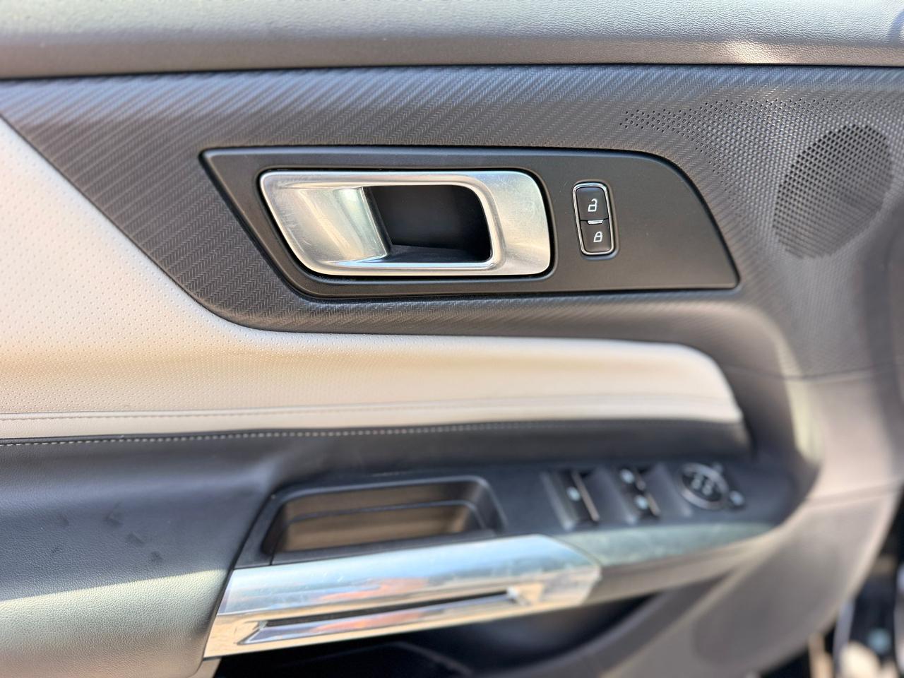 Ford Mustang EcoBoost Premium Convertible 2024