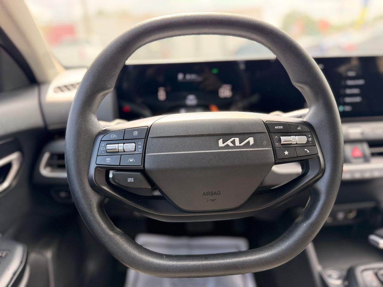 Kia K4 LX 2025