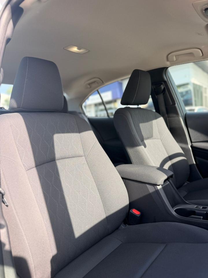 Toyota Corolla LE 2025