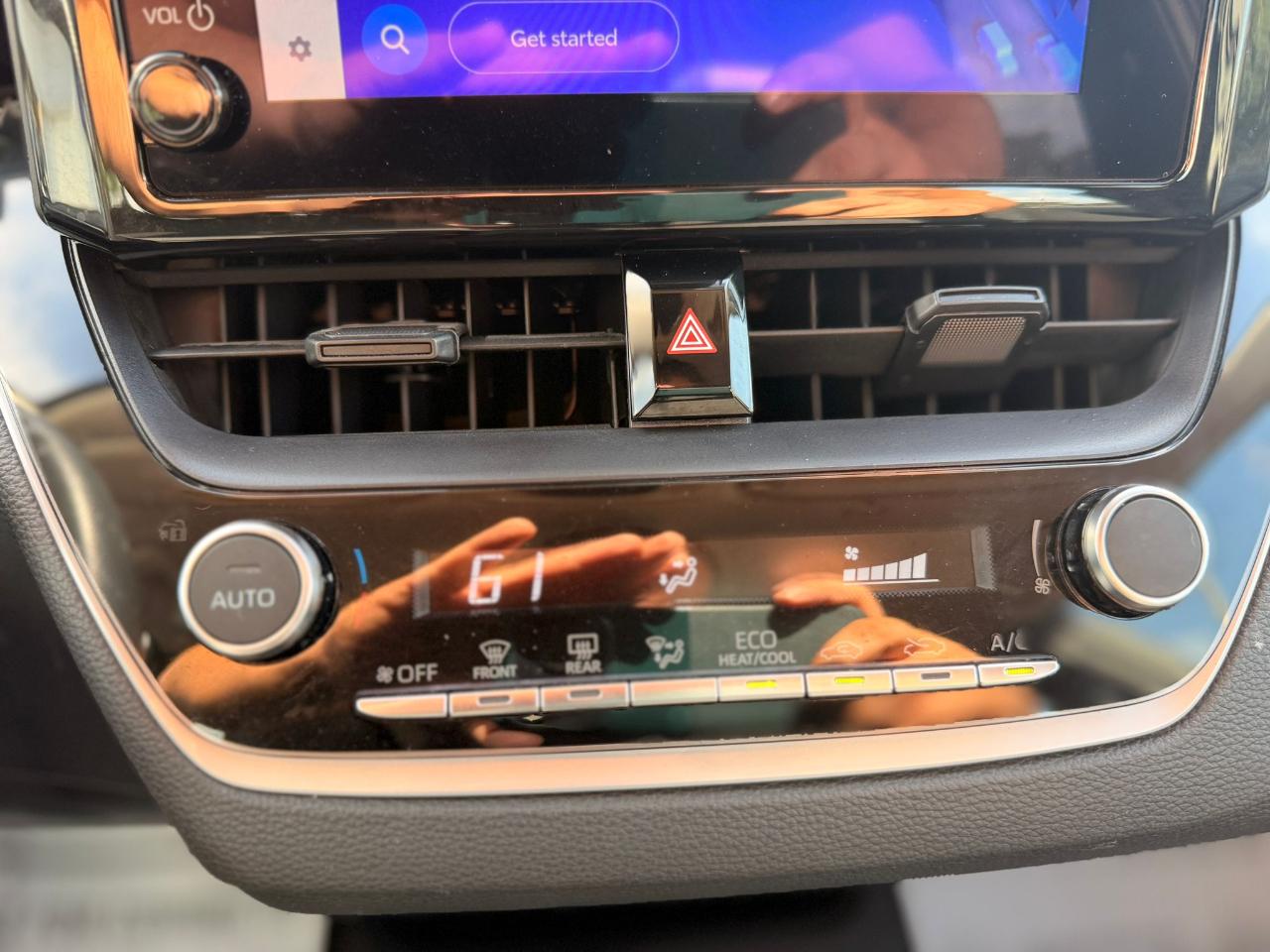 Toyota Corolla LE 2025