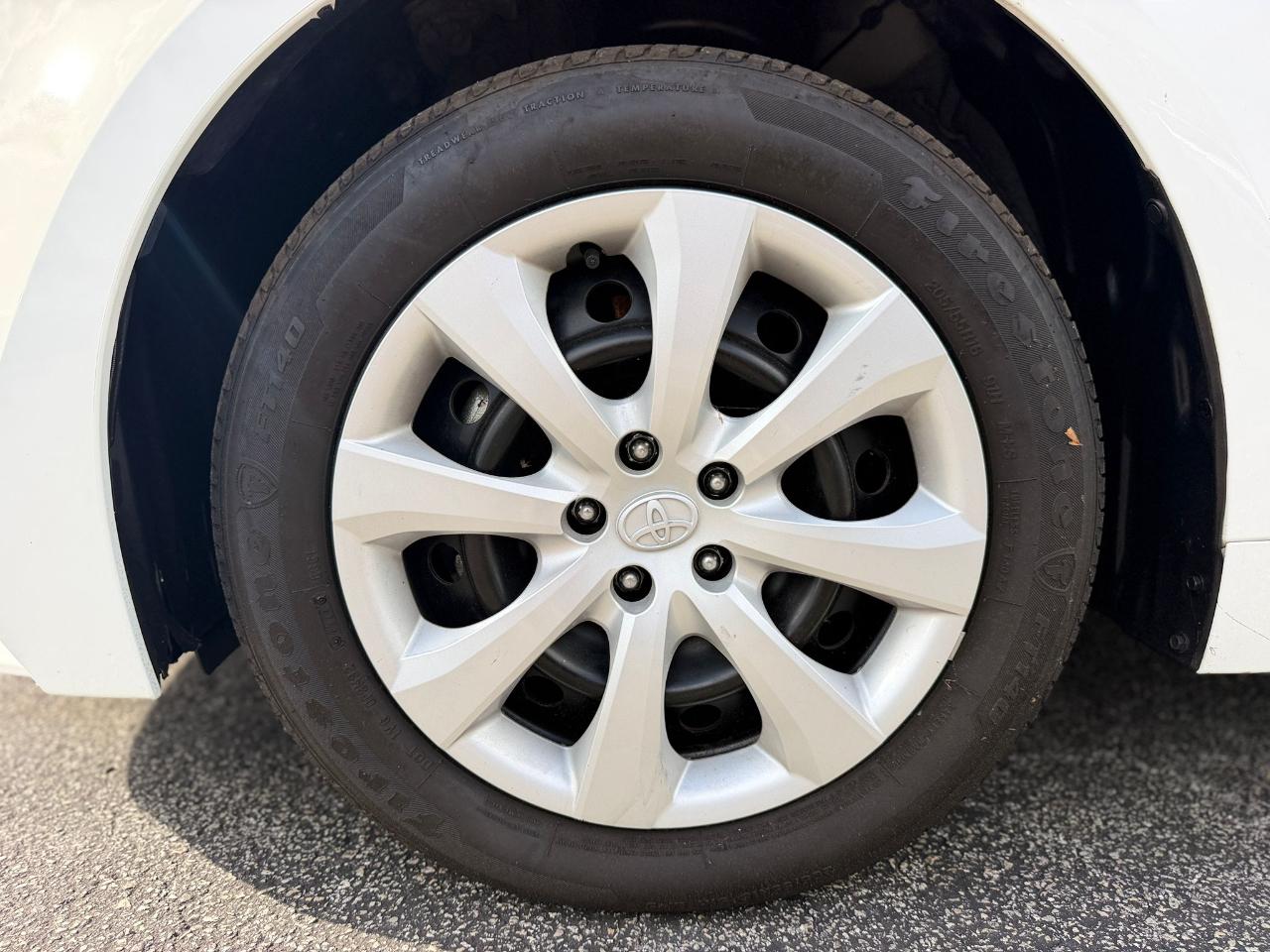 Toyota Corolla LE 2025