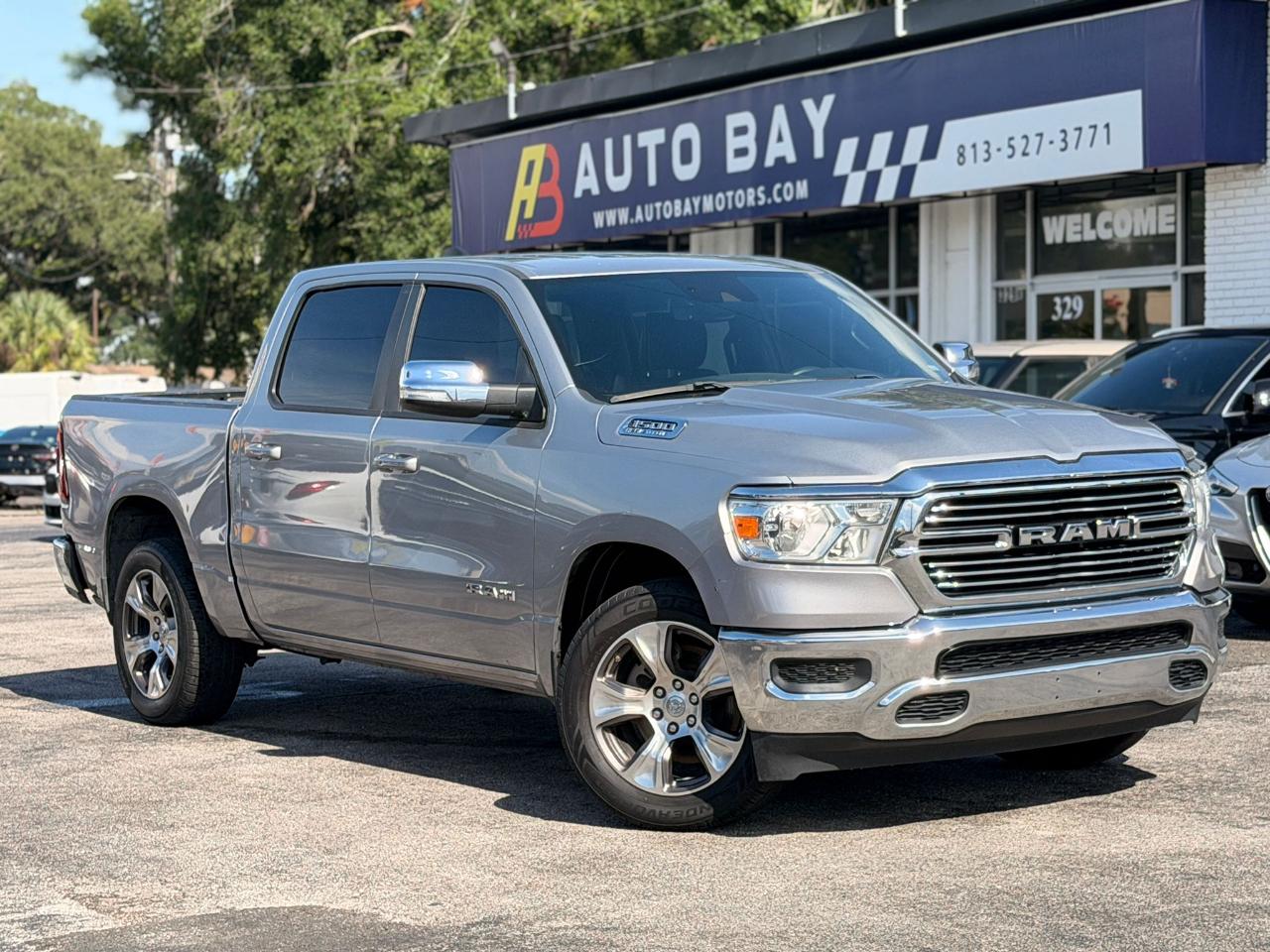 RAM 1500 Laramie Crew Cab SWB 2WD 2024