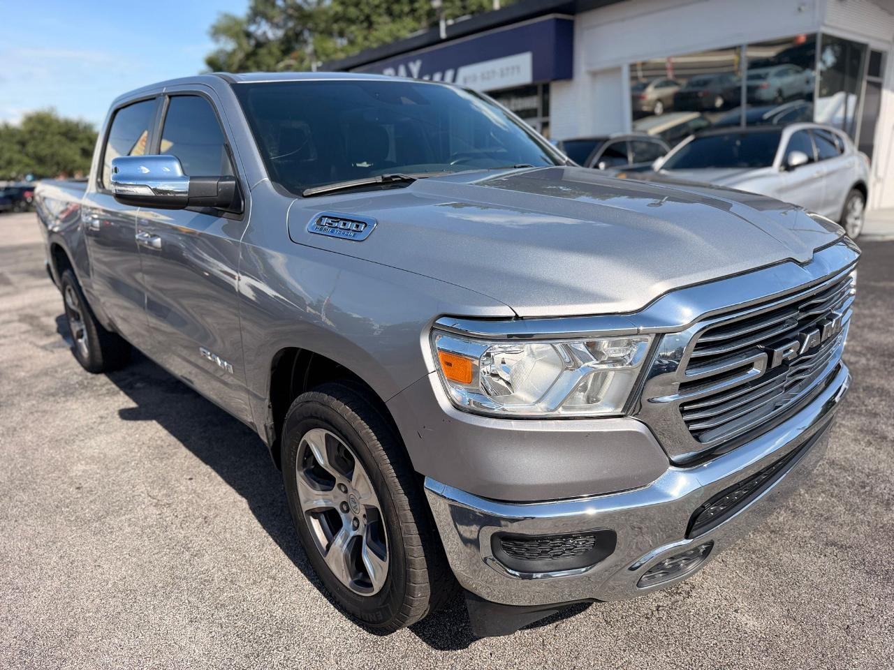 RAM 1500 Laramie Crew Cab SWB 2WD 2024