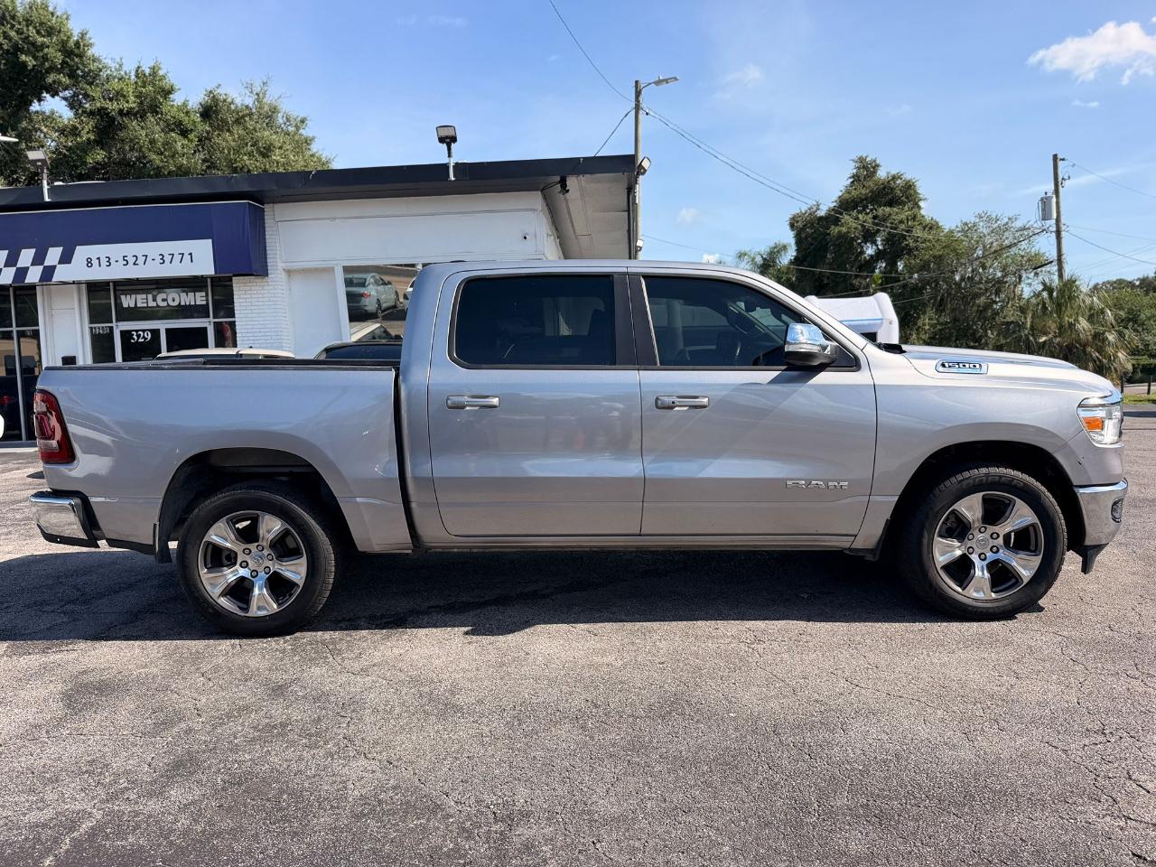 RAM 1500 Laramie Crew Cab SWB 2WD 2024
