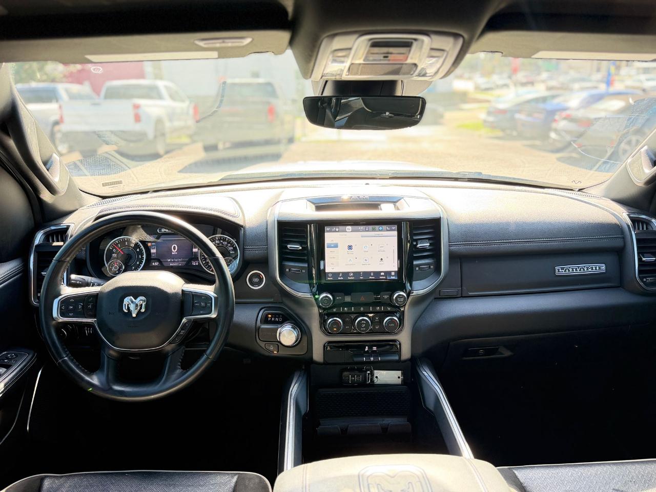 RAM 1500 Laramie Crew Cab SWB 2WD 2024