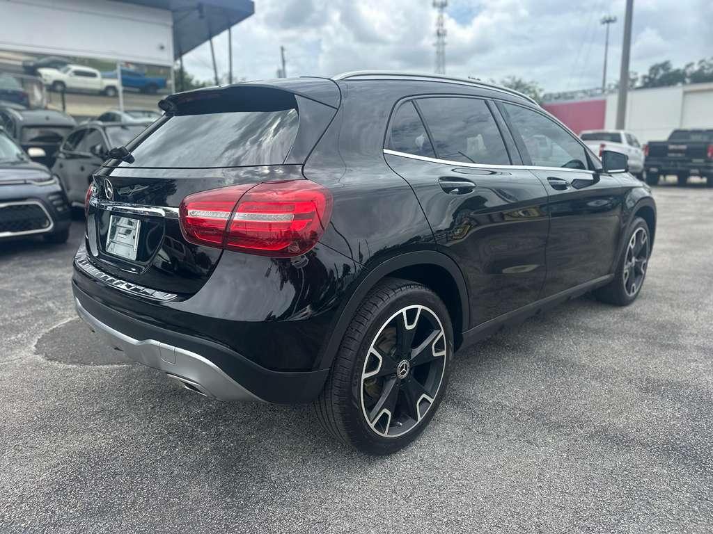 Mercedes-Benz GLA-Class GLA250 2019