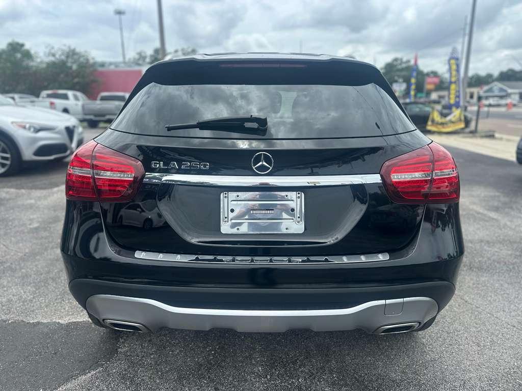Mercedes-Benz GLA-Class GLA250 2019