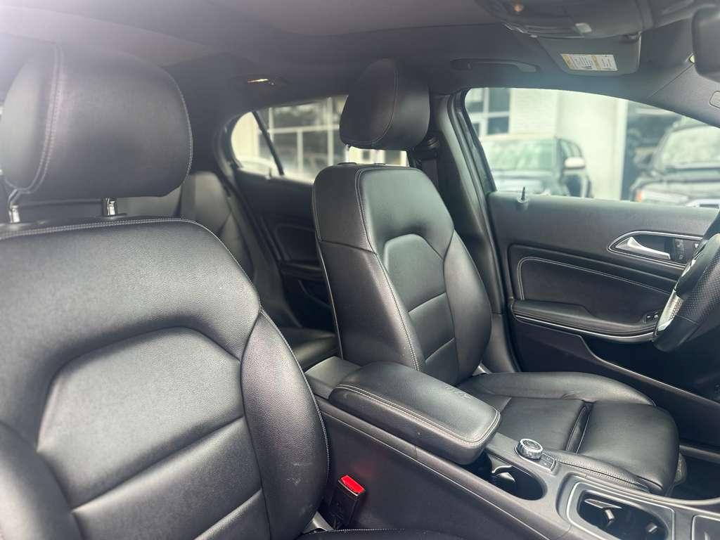 Mercedes-Benz GLA-Class GLA250 2019