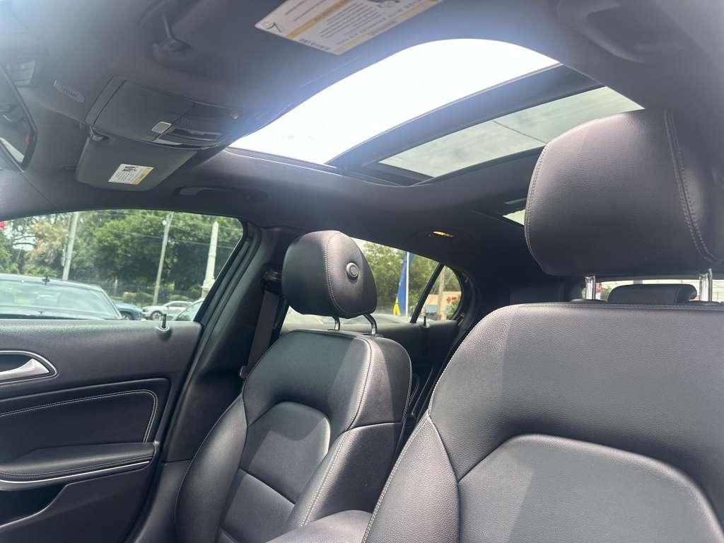 Mercedes-Benz GLA-Class GLA250 2019