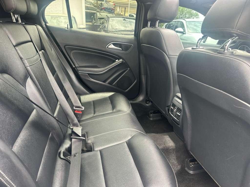 Mercedes-Benz GLA-Class GLA250 2019